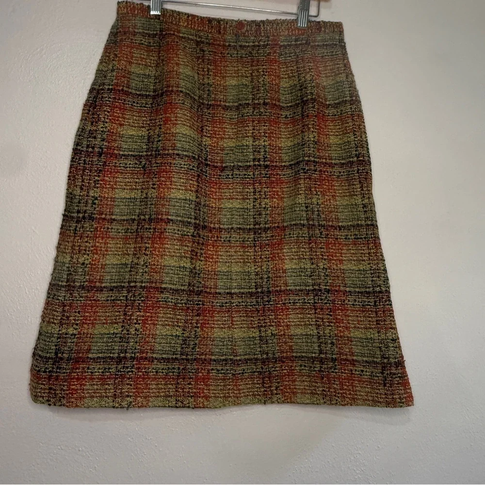 Harve Benard Plaid Wool Blend Skirt - Multicolor. Size 8.